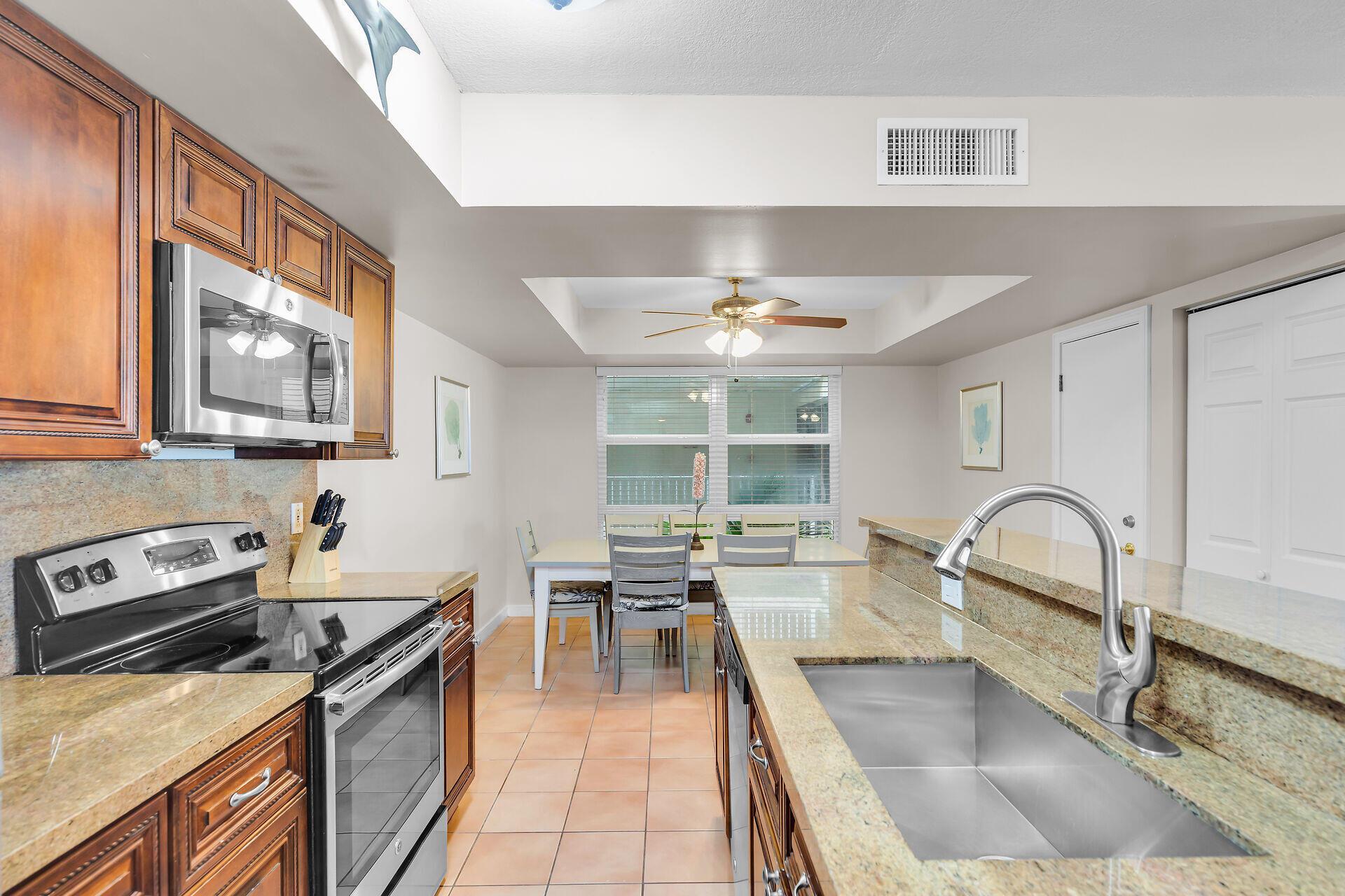 Marina Vil Hwks Cay (61.0 - Residential