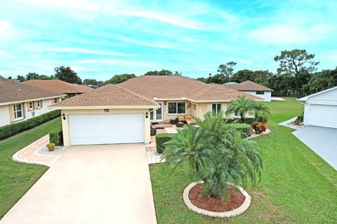 10668 S Greentrail Drive S Boynton Beach FL 33436