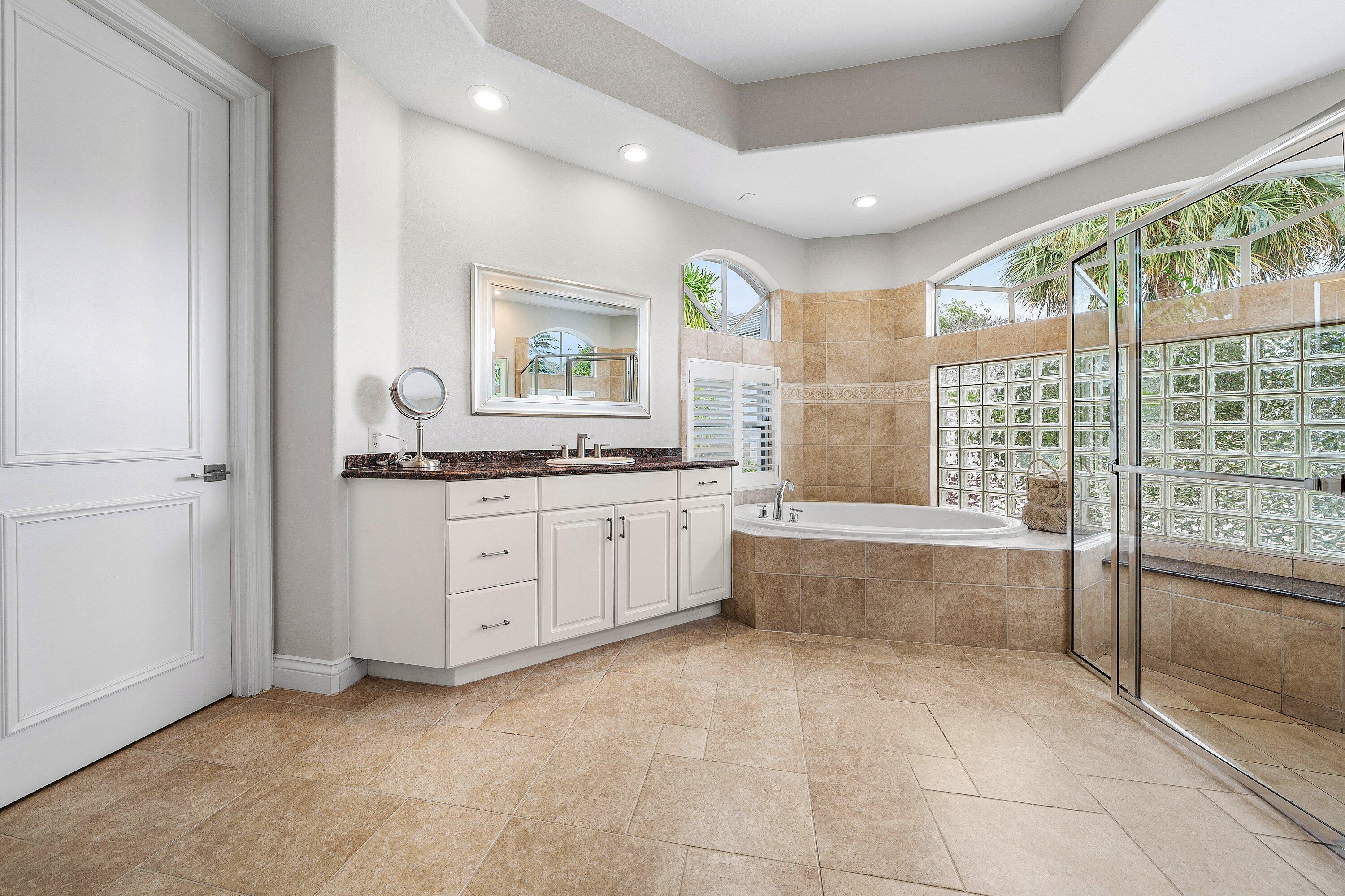 BALLENISLES - Residential
