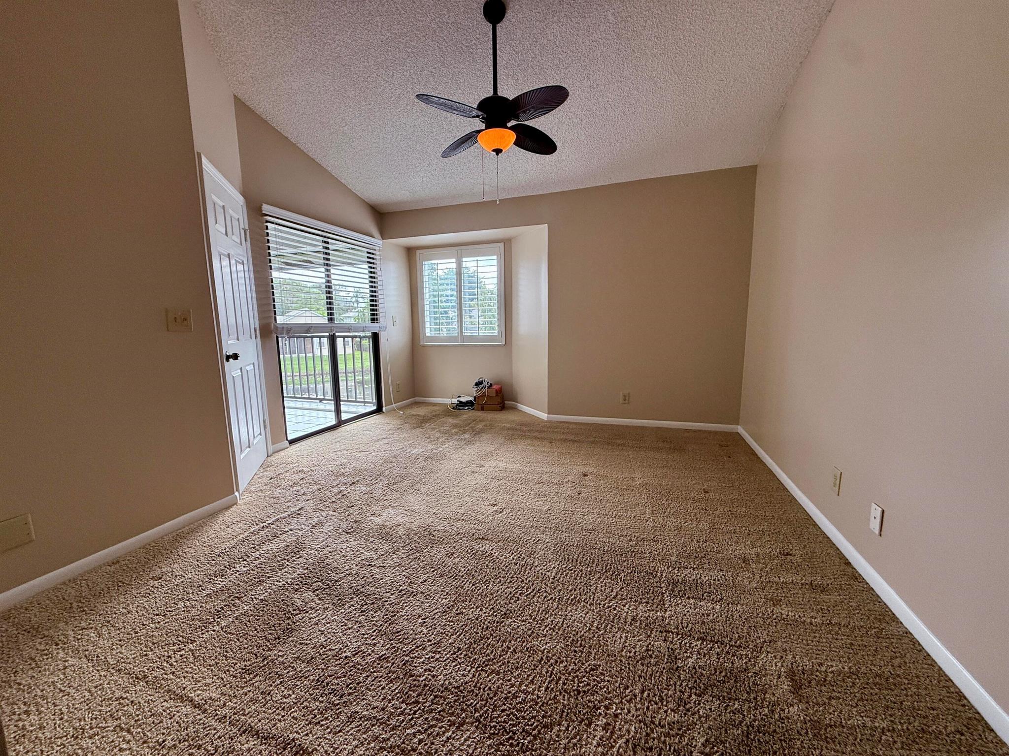 HARBOUR POINTE AT RIVER B - Residential