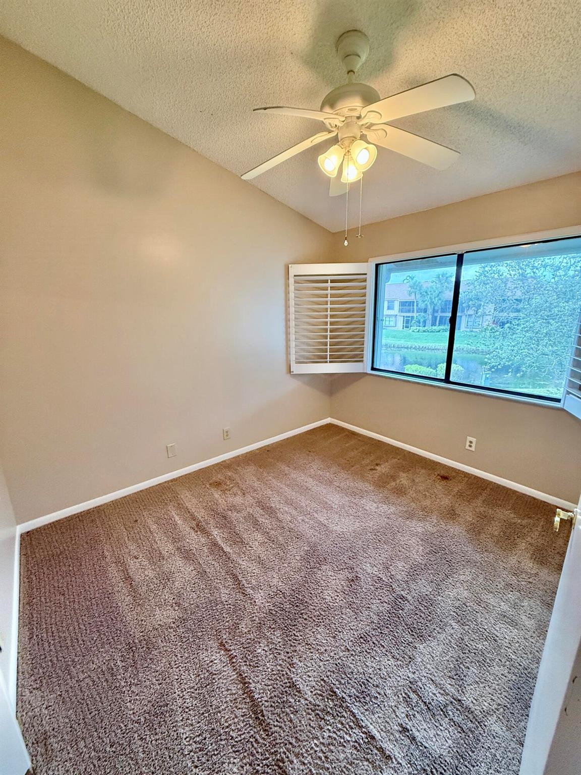 HARBOUR POINTE AT RIVER B - Residential