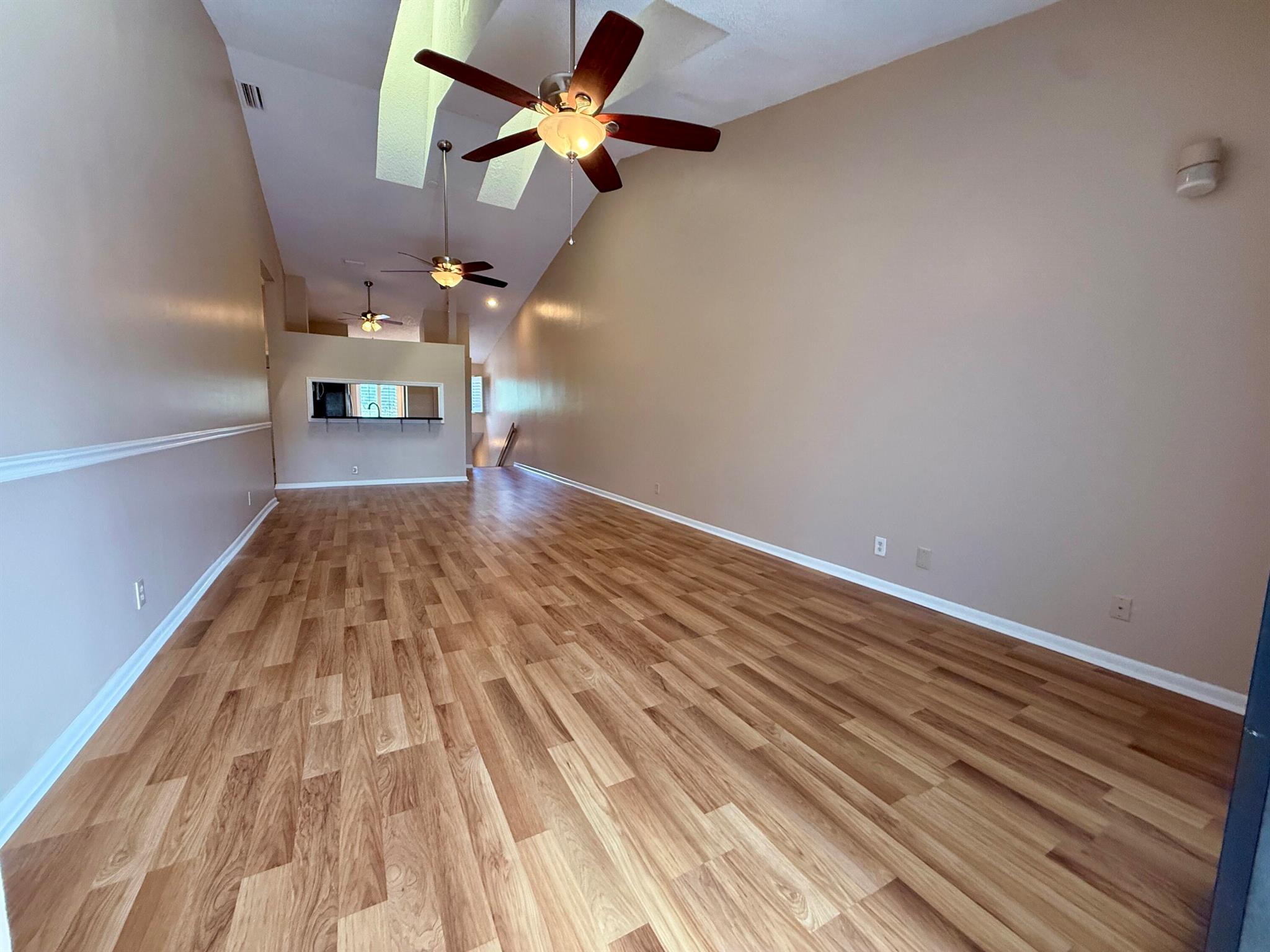 HARBOUR POINTE AT RIVER B - Residential