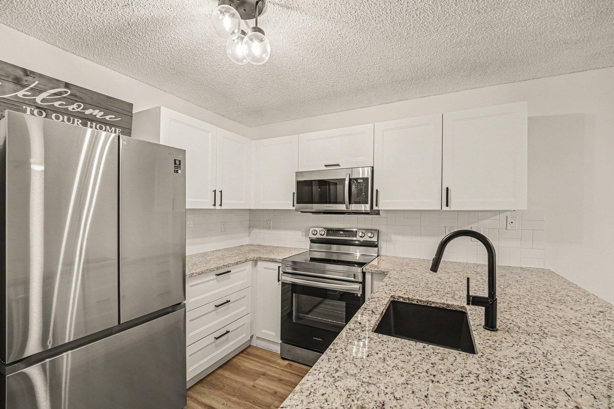 1011 NE Abada Ct Court NE 110