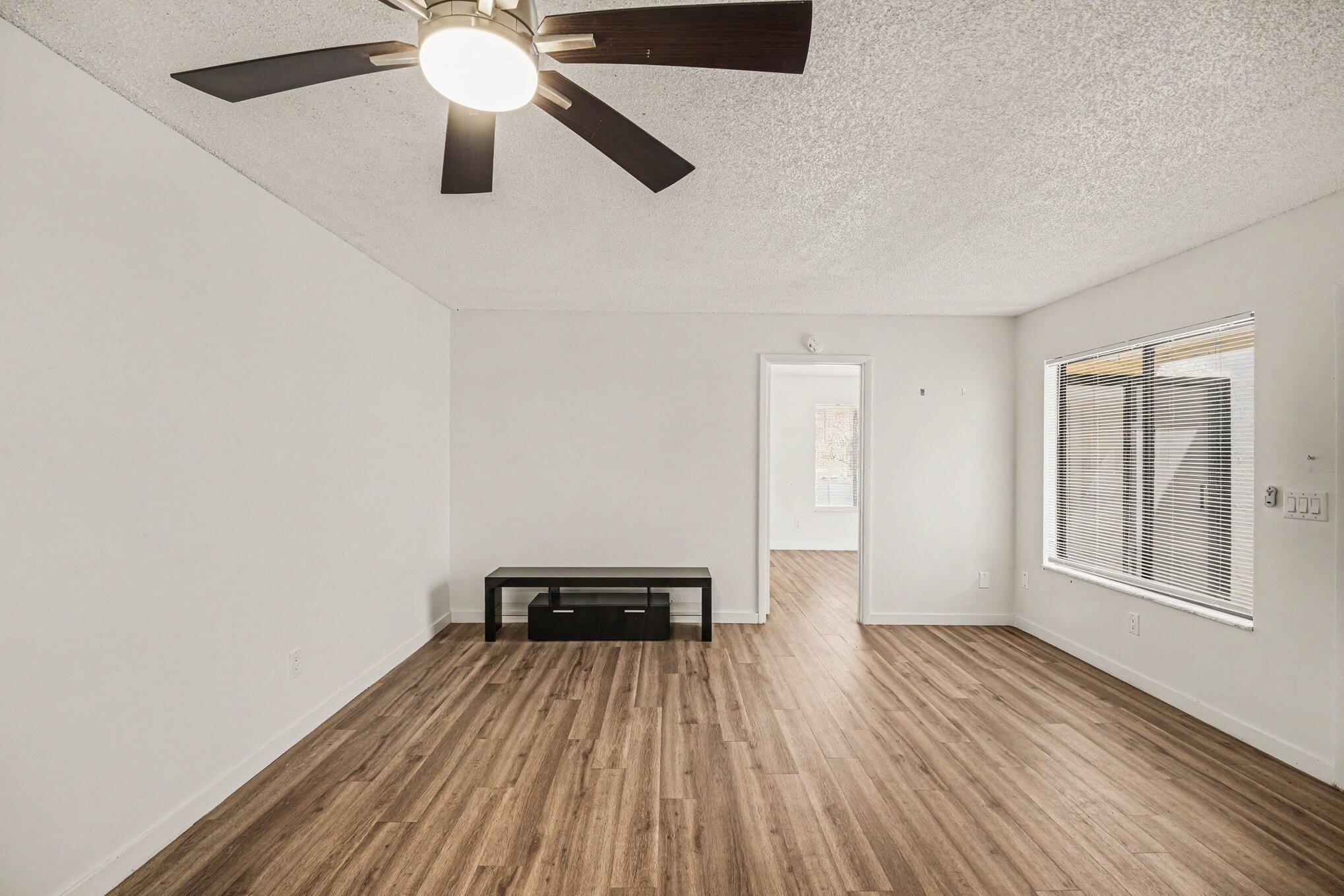 PORT MALABAR COUNTRY CLUB UNIT 7 FIRST REPLAT OF - Residential