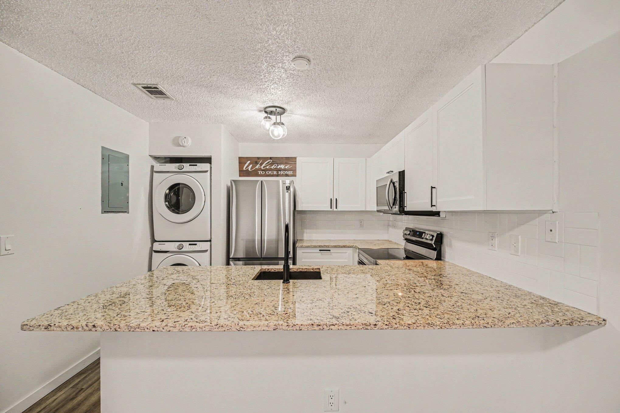 1011 NE Abada Ct Court NE 110