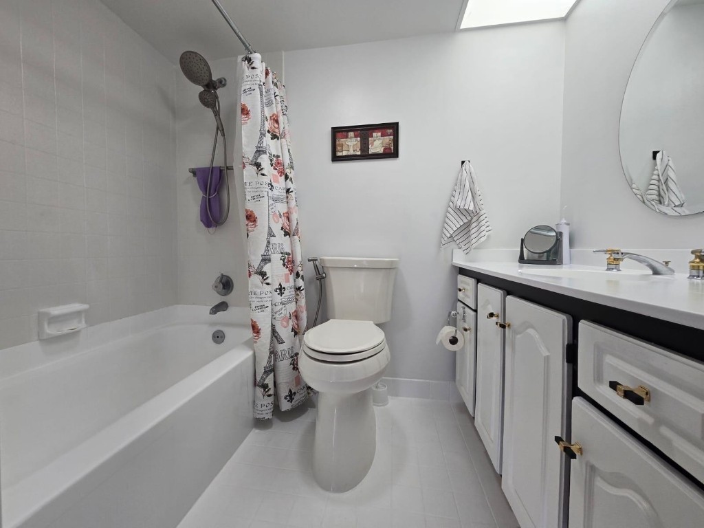 BAHAMA VILLAGE CONDO - Residential