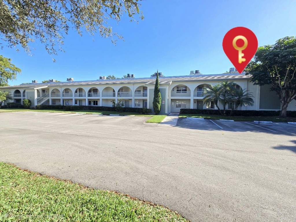 BAHAMA VILLAGE CONDO - Residential