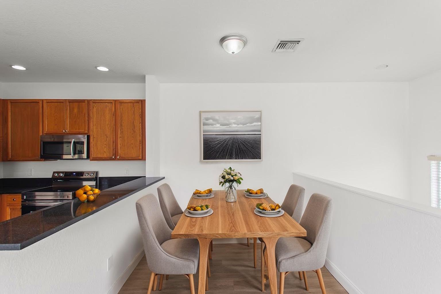 HAMPTON HILLS CONDO - Residential