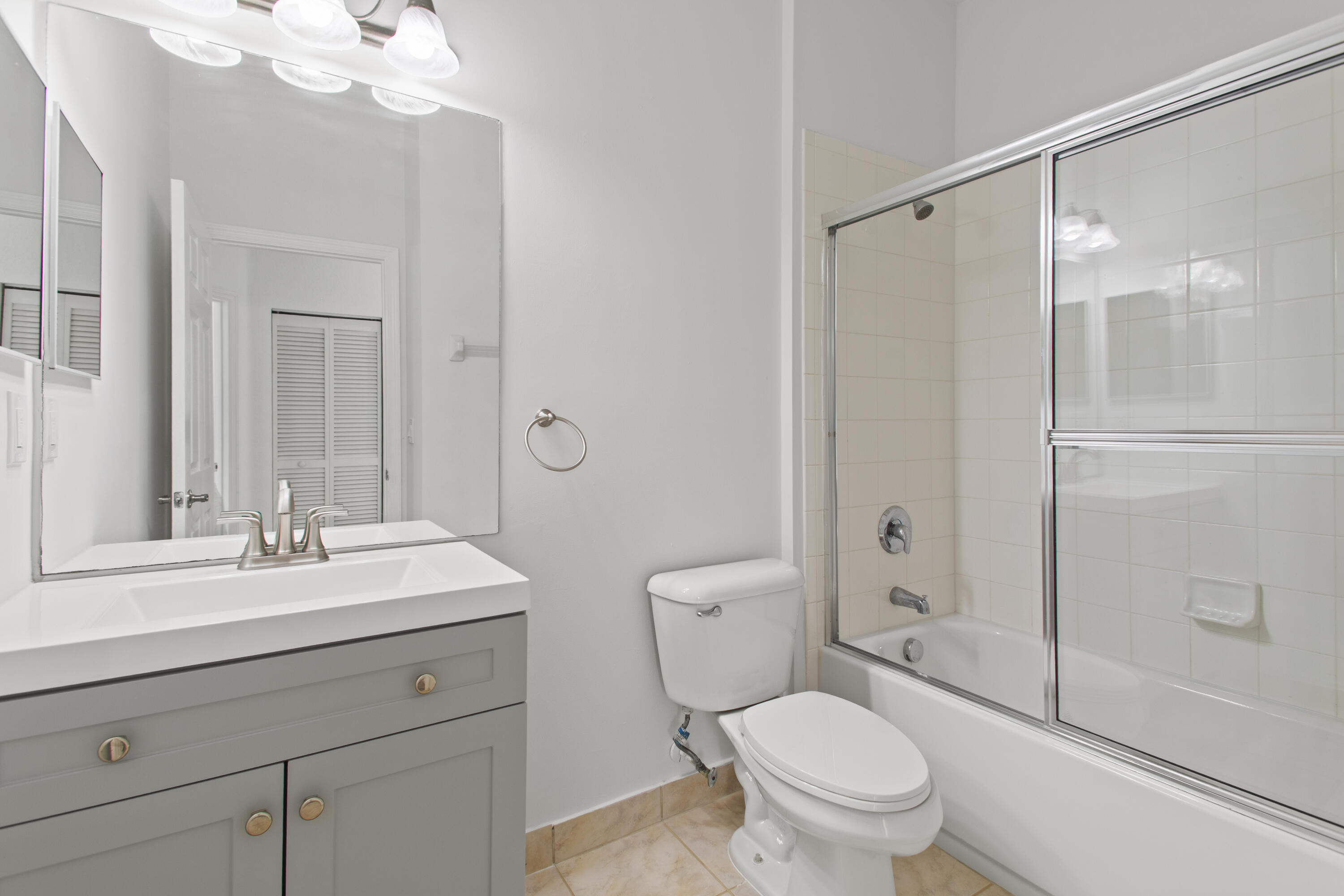 HAMPTON HILLS CONDO - Residential