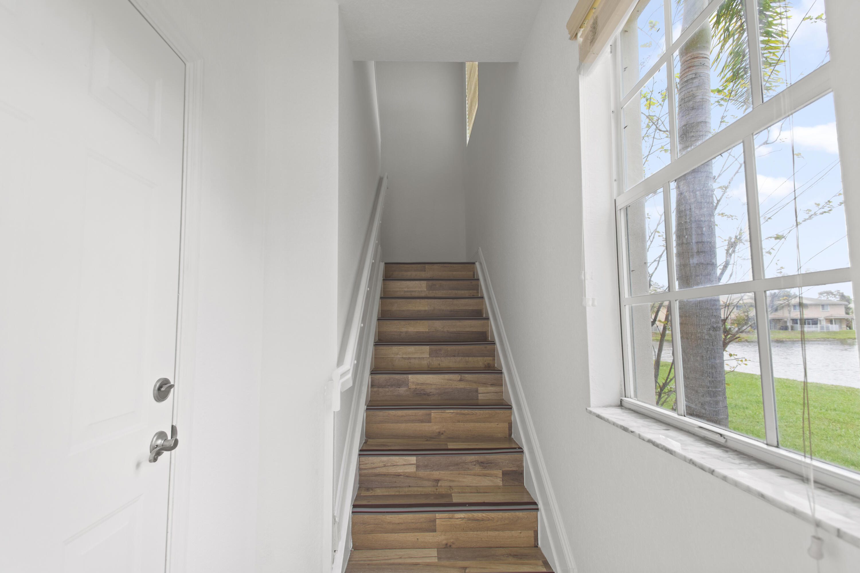 HAMPTON HILLS CONDO - Residential