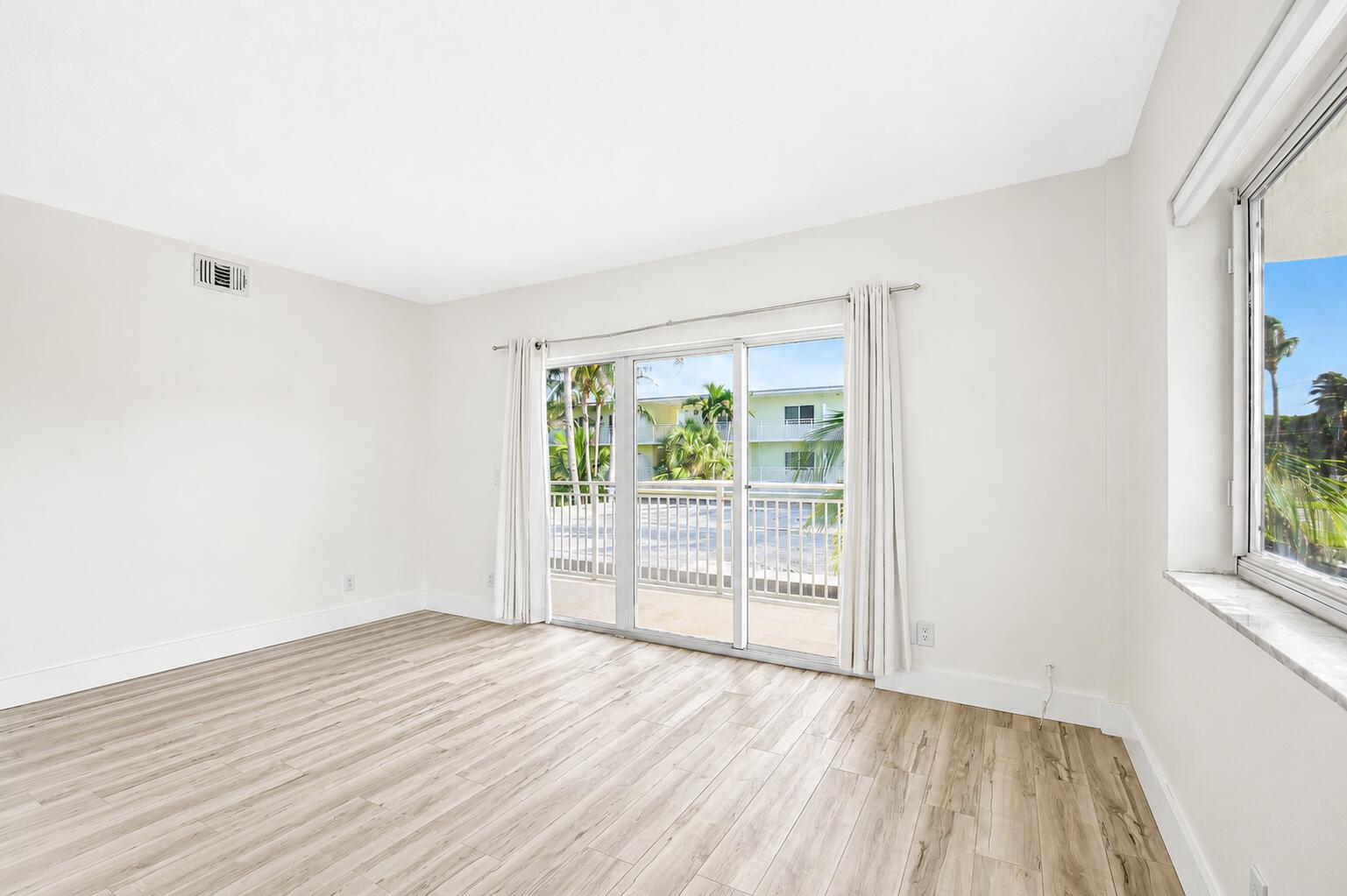6520 N Ocean Boulevard 30