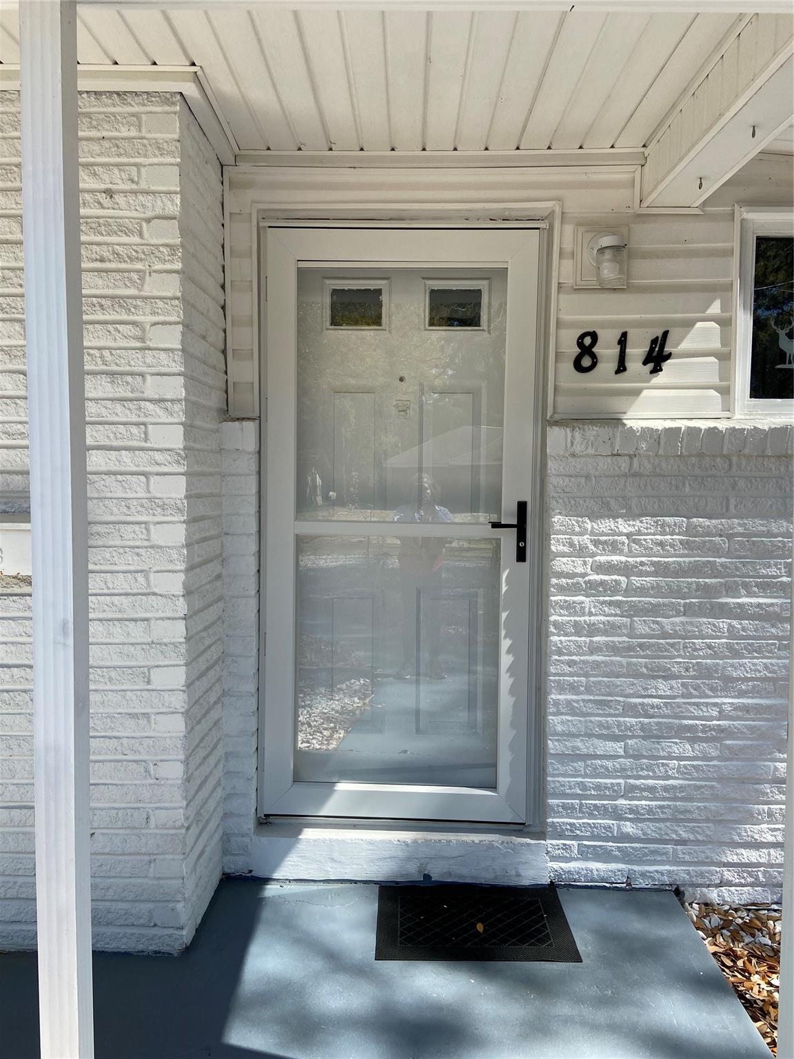 814 S MADISON