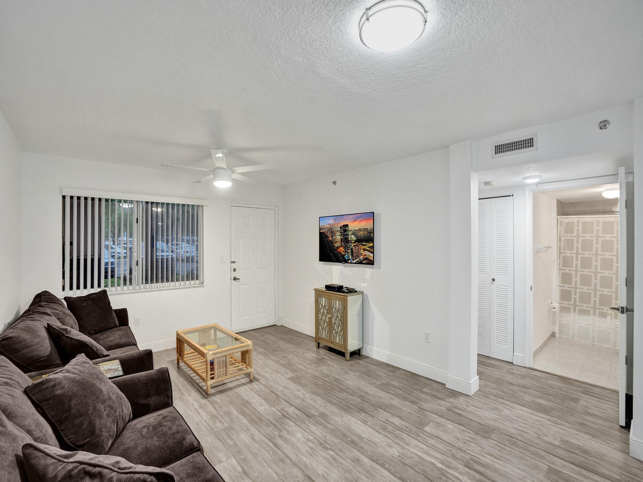 9470 Tangerine Pl 104