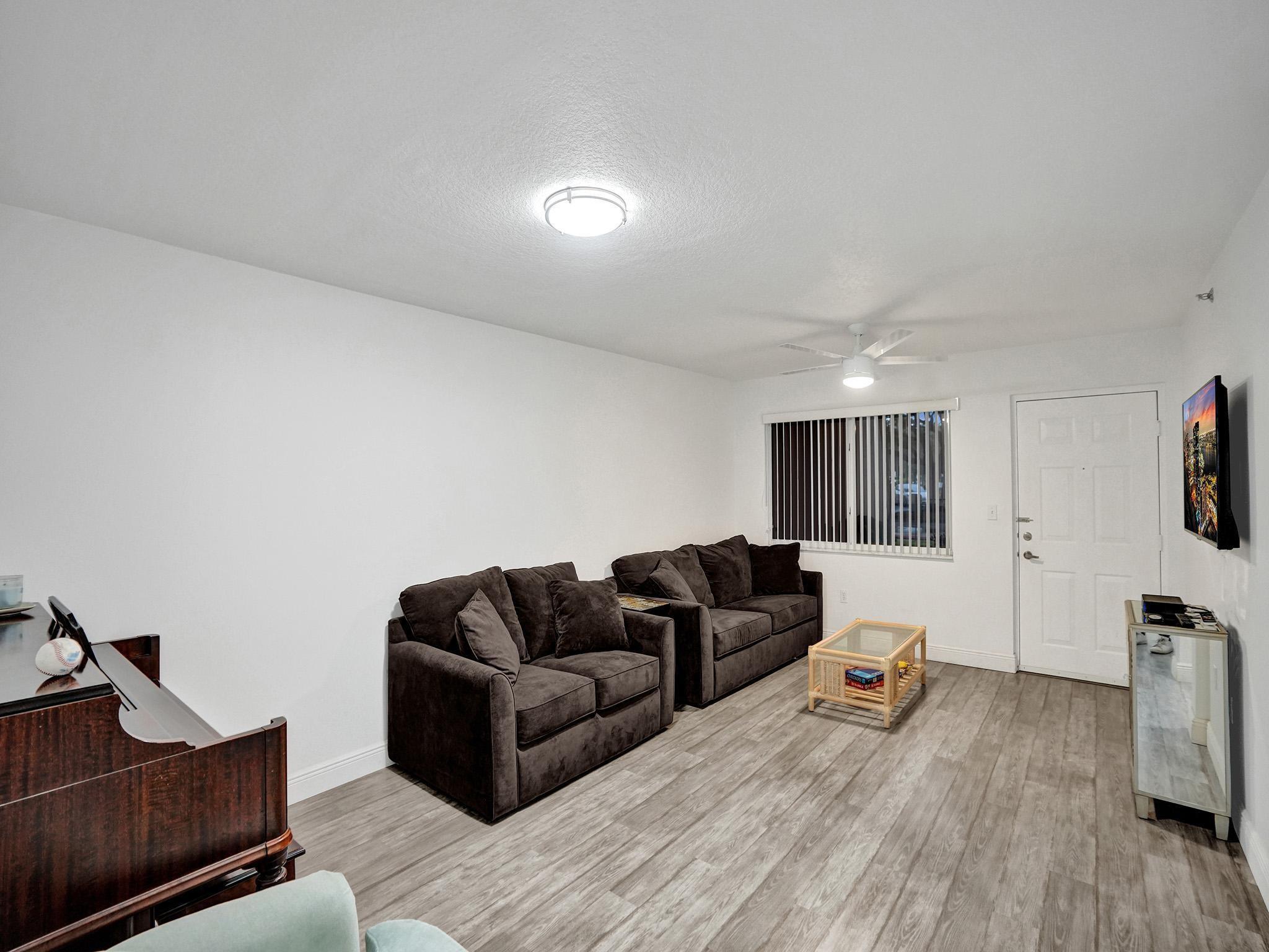 9470 Tangerine Pl 104