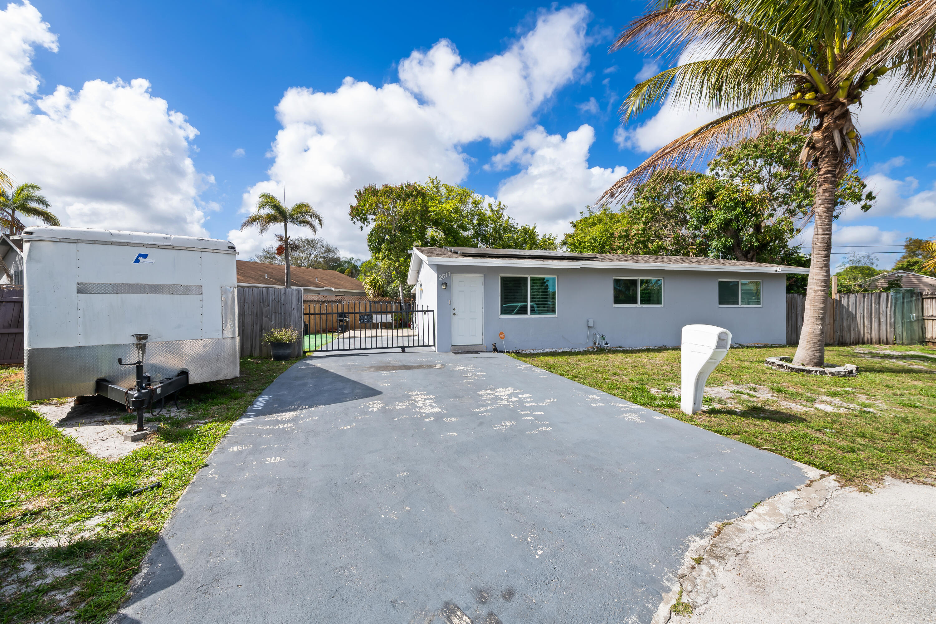 TOWER PARK - Residential