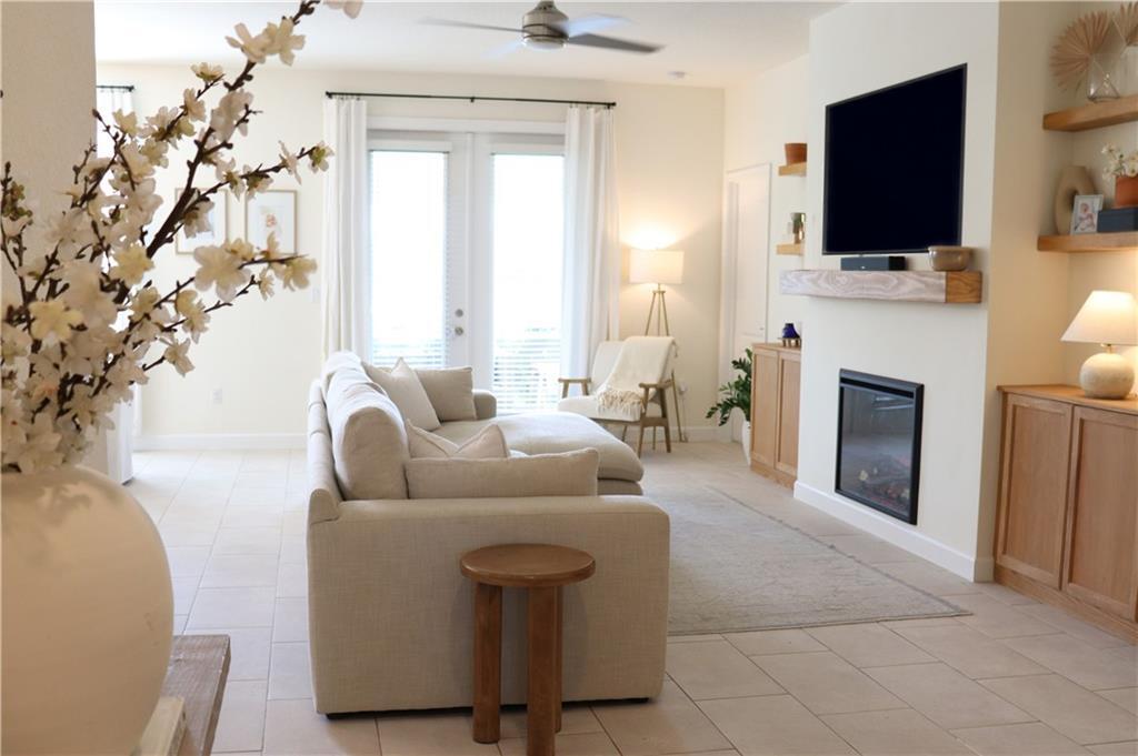 Photo of 1095 N Verona Trace Drive, Vero Beach, FL 32966 (MLS # R11093038)