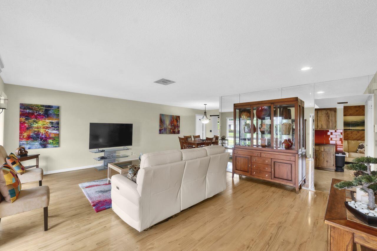 COCO WOOD LAKES SEC 2 - Residential