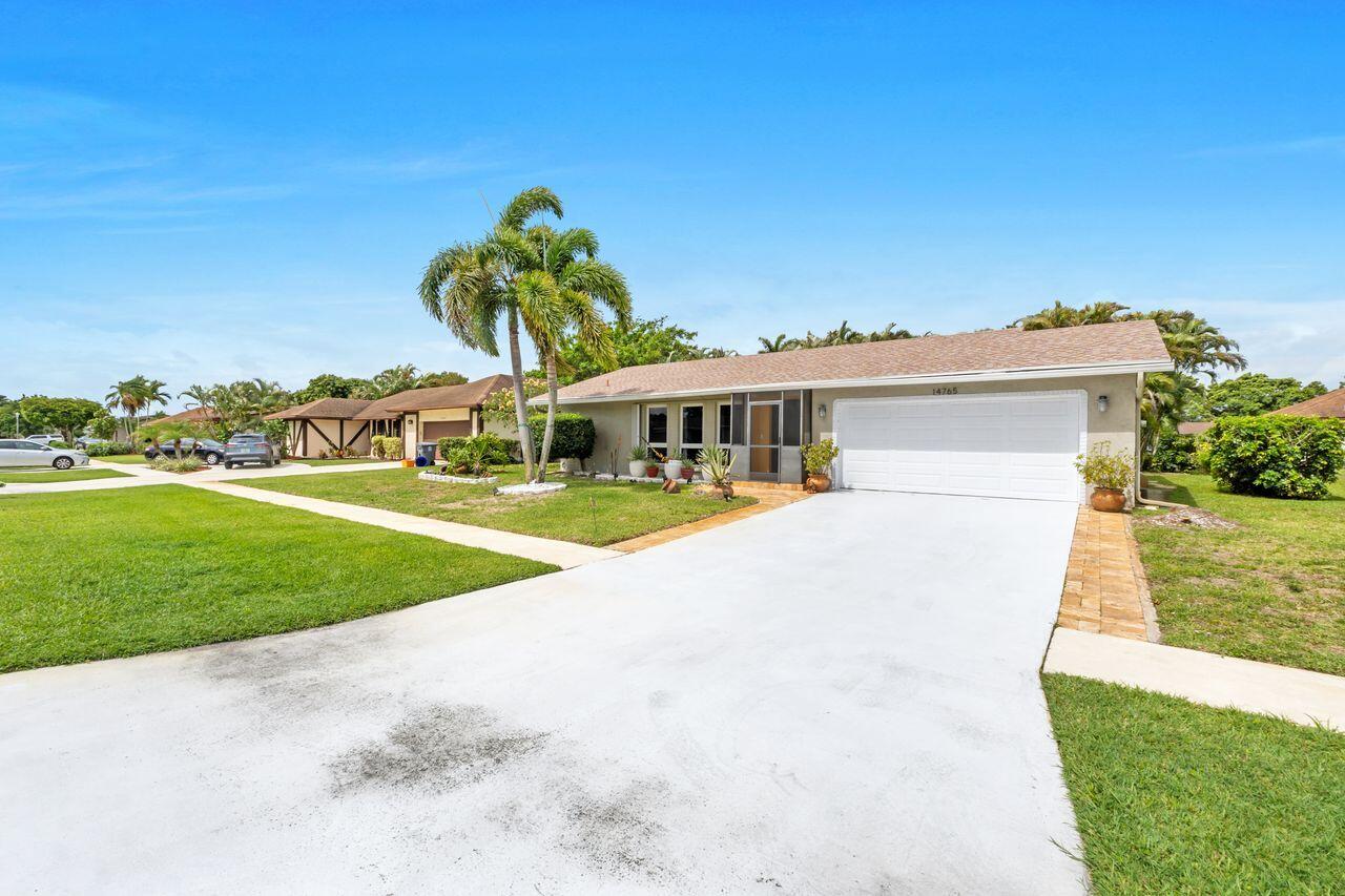 COCO WOOD LAKES SEC 2 - Residential