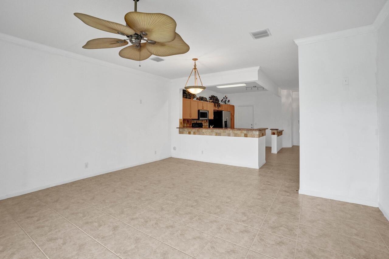 1102 Woodfield Road