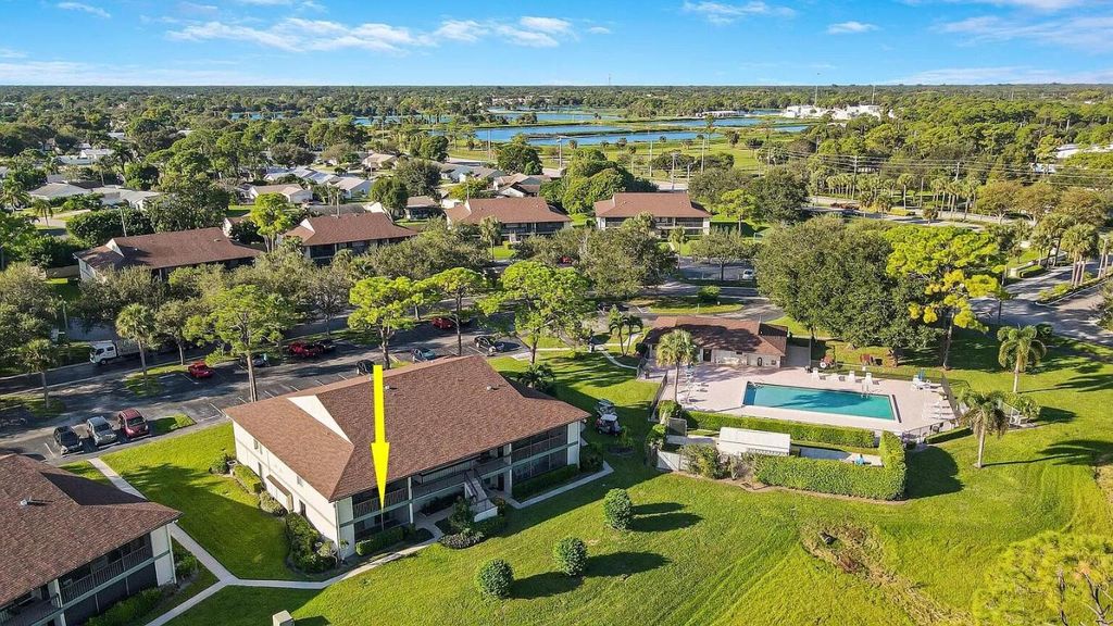 Photo of 6341 Chasewood Drive #C, Jupiter, FL 33458 (MLS # R10941607)