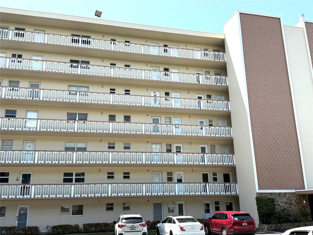 Photo of 1001 NE 14th Avenue #704, Hallandale Beach, FL 33009 (MLS # F10523651)