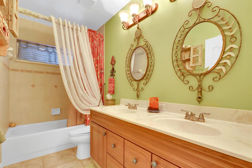 NORTH PALM BEACH HEIGHTS - Residential