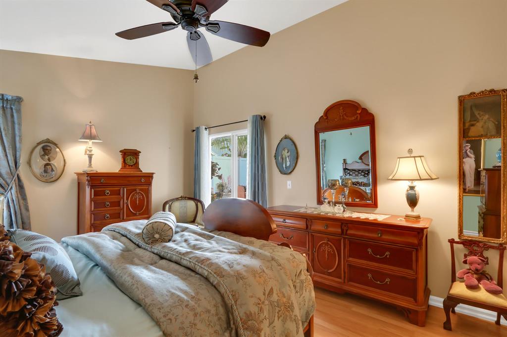 NORTH PALM BEACH HEIGHTS - Residential