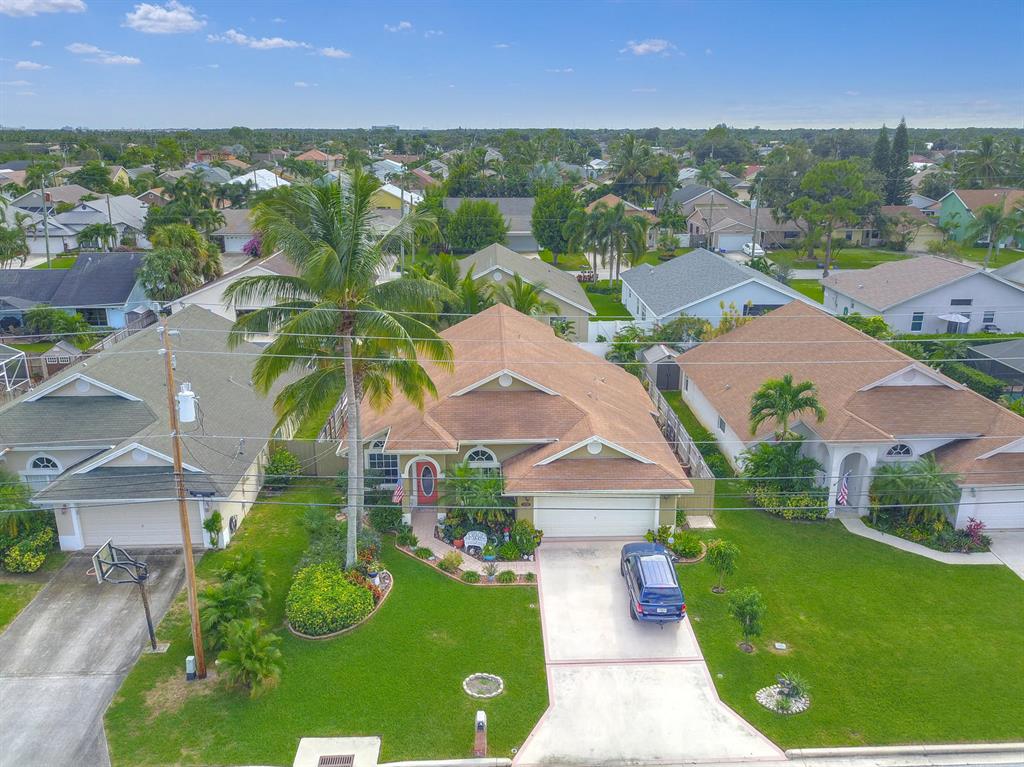 NORTH PALM BEACH HEIGHTS - Residential