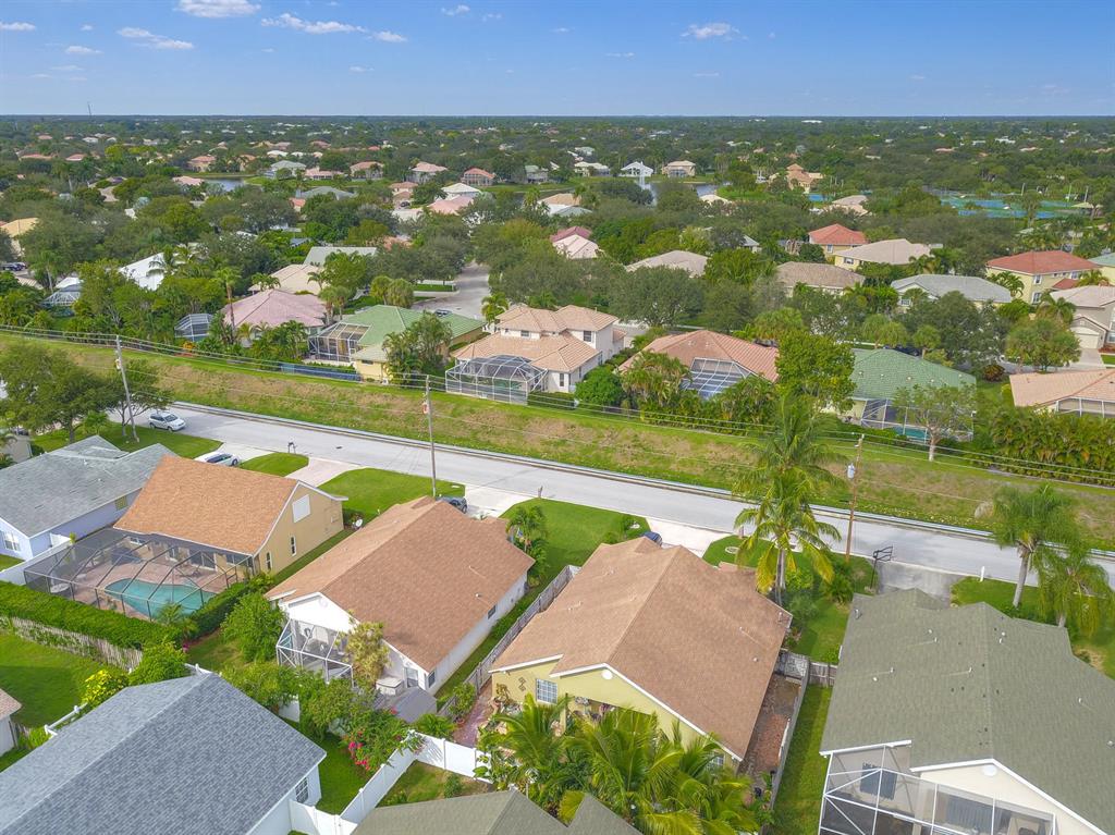 NORTH PALM BEACH HEIGHTS - Residential
