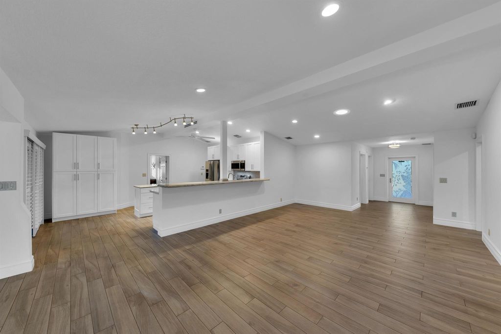 listing image 54