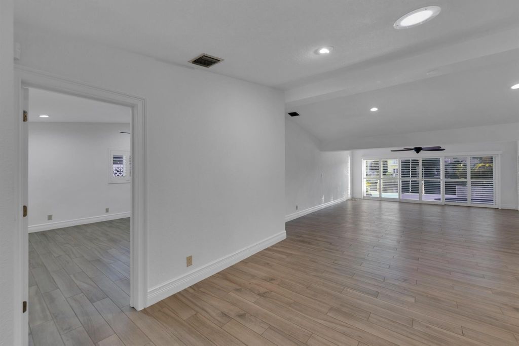 listing image 50