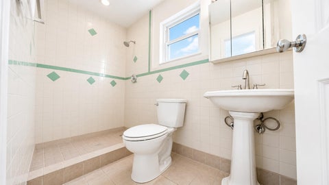 Tiny photo for 420 SE 4th Court, Pompano Beach, FL 33060 (MLS # B26036196)