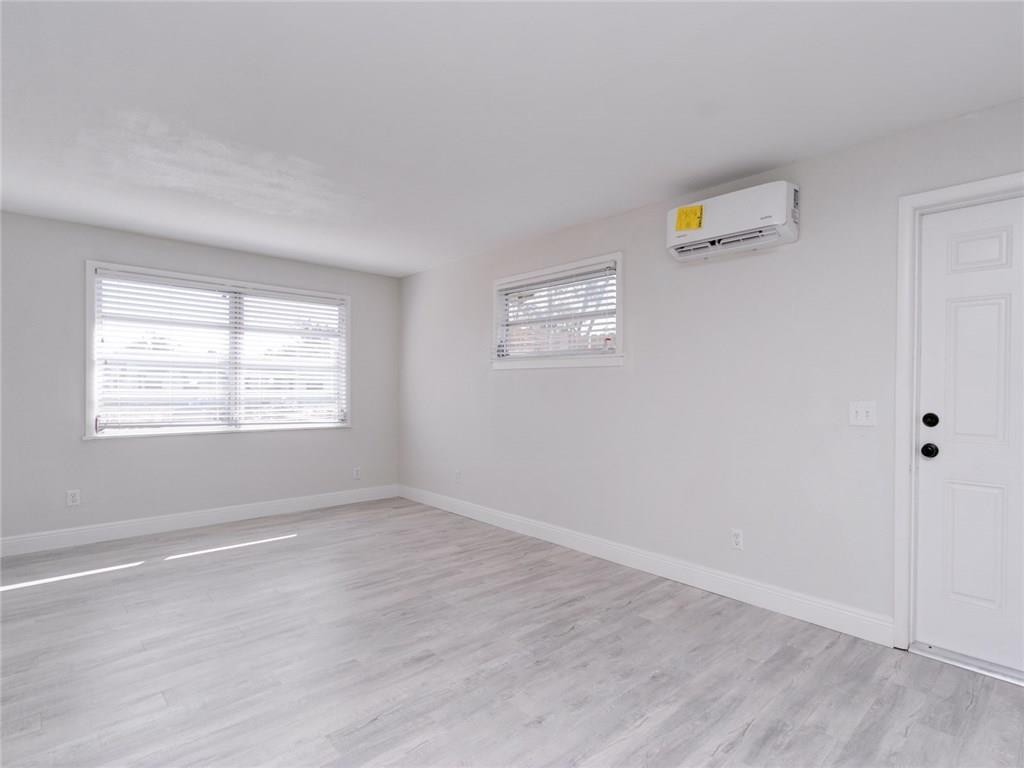 Cresthaven 6 41-37 B - Residential