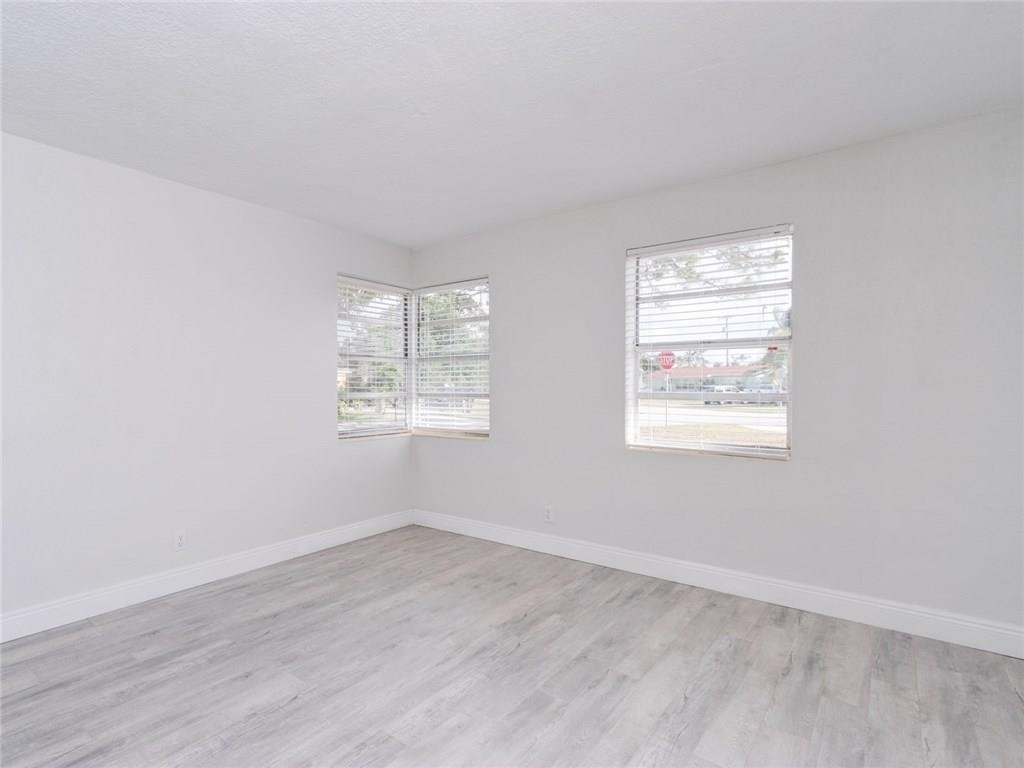 Cresthaven 6 41-37 B - Residential