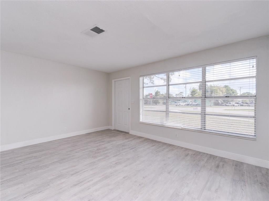 Cresthaven 6 41-37 B - Residential