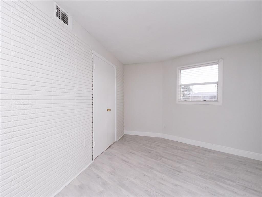 Cresthaven 6 41-37 B - Residential