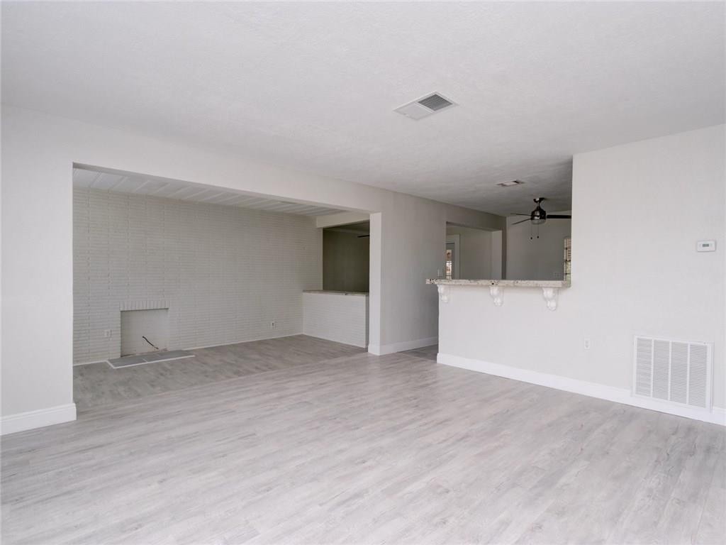 Cresthaven 6 41-37 B - Residential