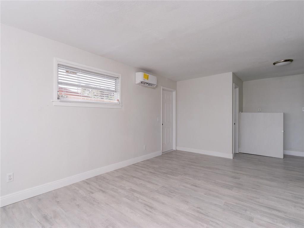Cresthaven 6 41-37 B - Residential