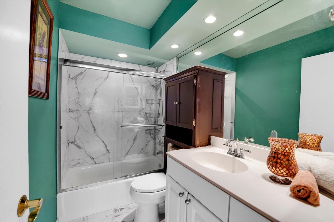 OCEAN MONARCH - Residential