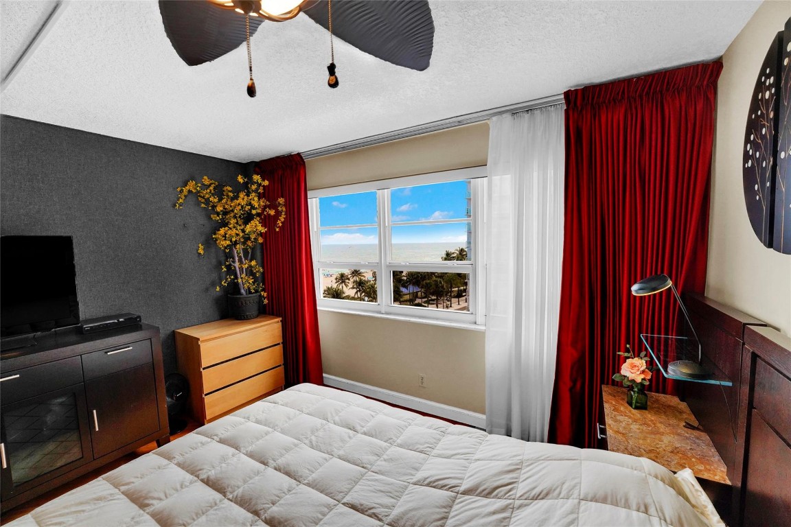 OCEAN MONARCH - Residential