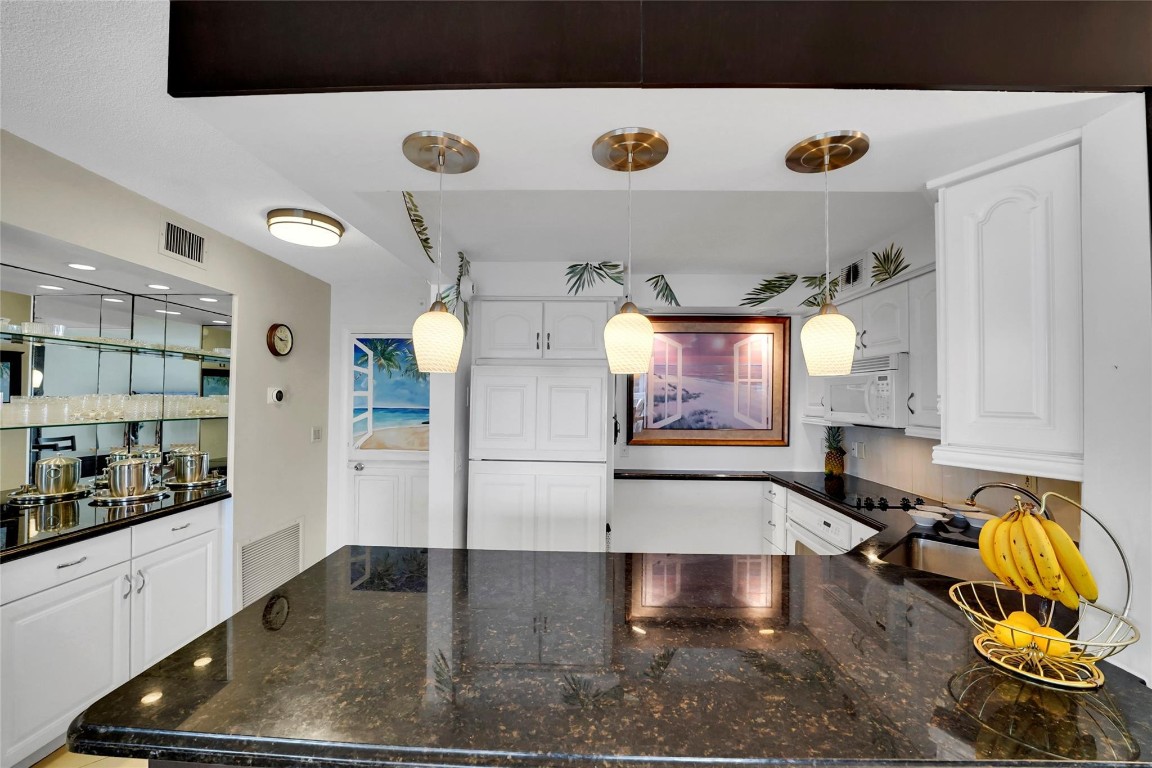 OCEAN MONARCH - Residential