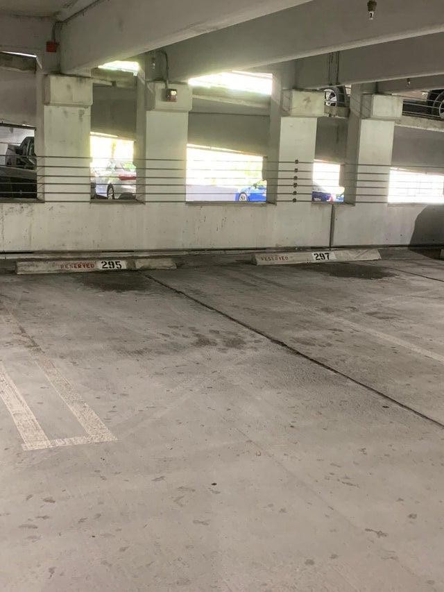 VIZCAYA LAKES CONDO - Residential Lease