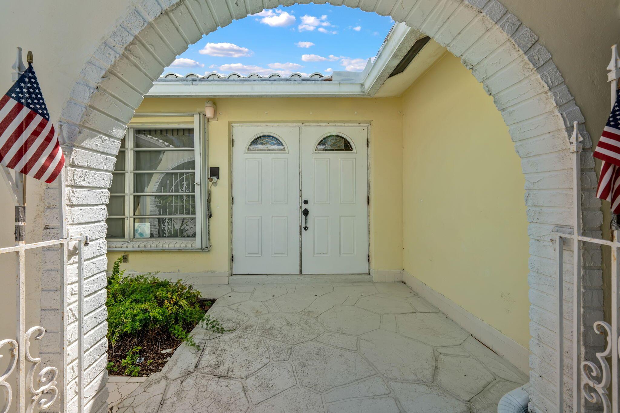 12754 Westport Circle