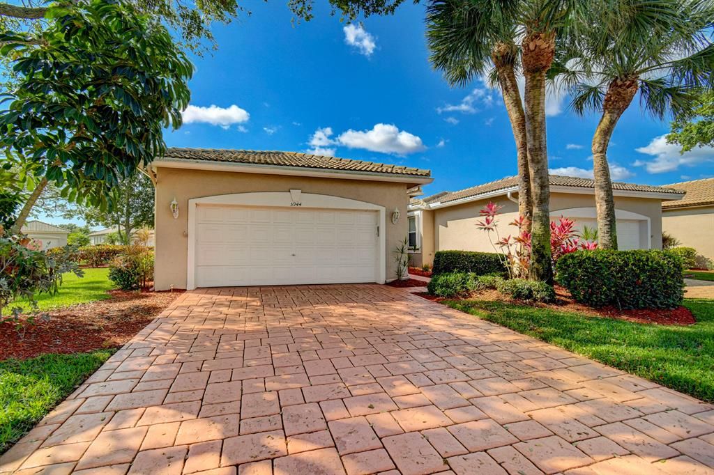 Photo of 5944 Cocowood Court, Boynton Beach, FL 33437 (MLS # R10872813)