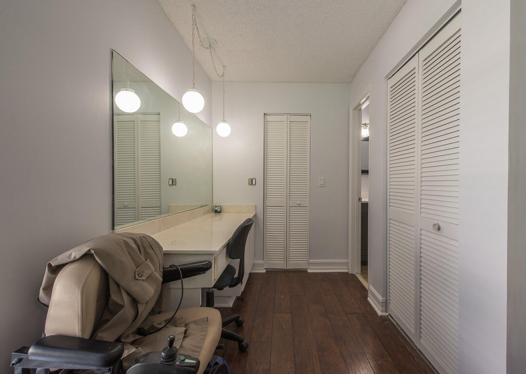 BRIDGEVIEW CONDO - Residential