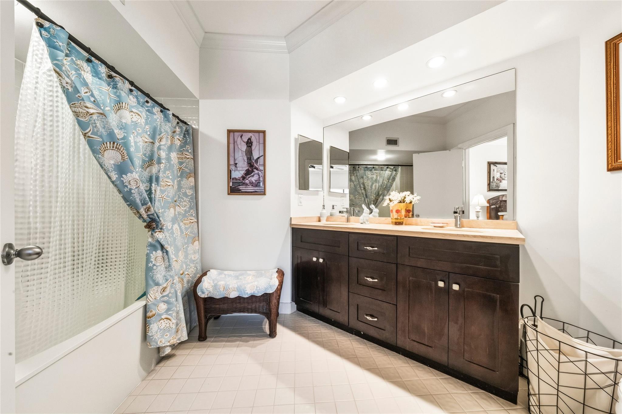 Villa Sonrisa Boca Pointe - Residential