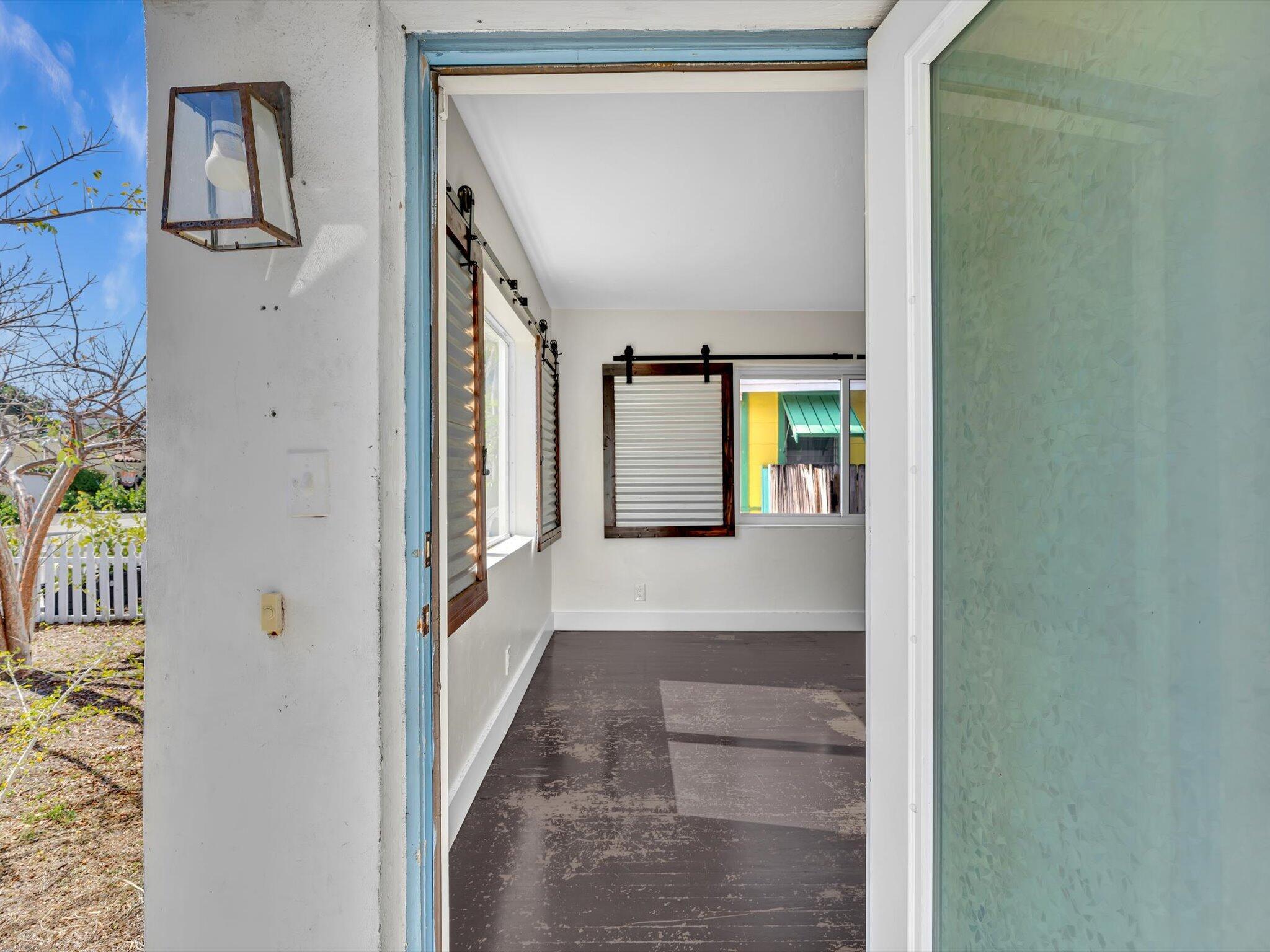 221 N M Street