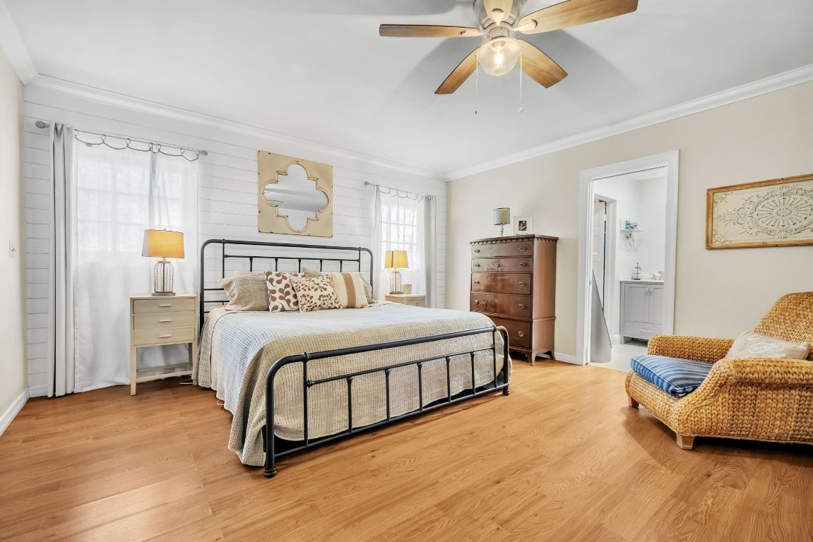 Hollywood Hills 6-22 B - Residential