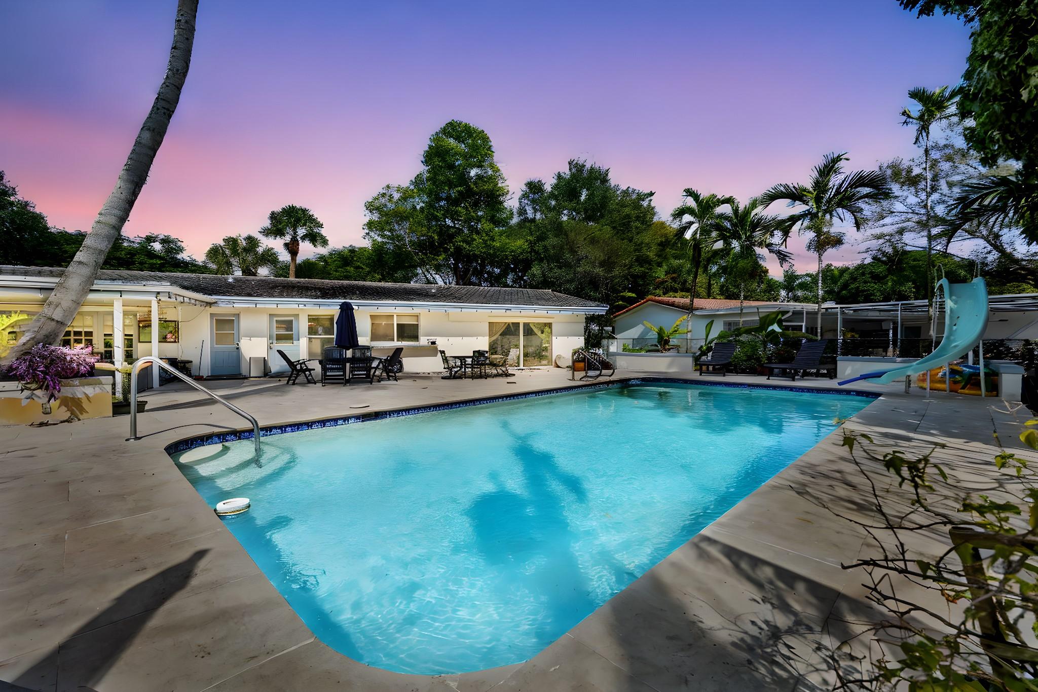 Hollywood Hills 6-22 B - Residential