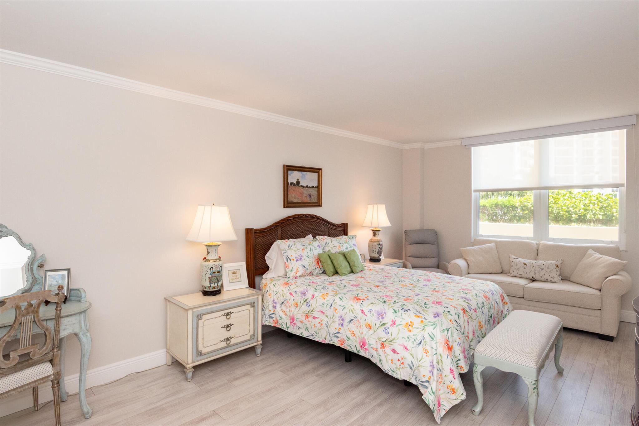 1801 S Flagler Drive 205, West Palm Beach, FL, 33401/$645,000 4 1801 S Flagler Drive 205